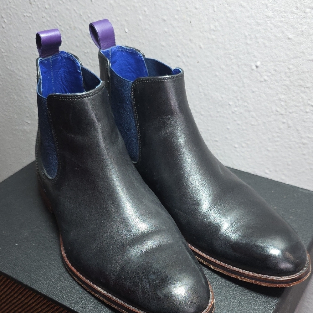 Ted Baker Black Leather Chelsea Boots with Blue & Purple Detail Men’s Size [10
